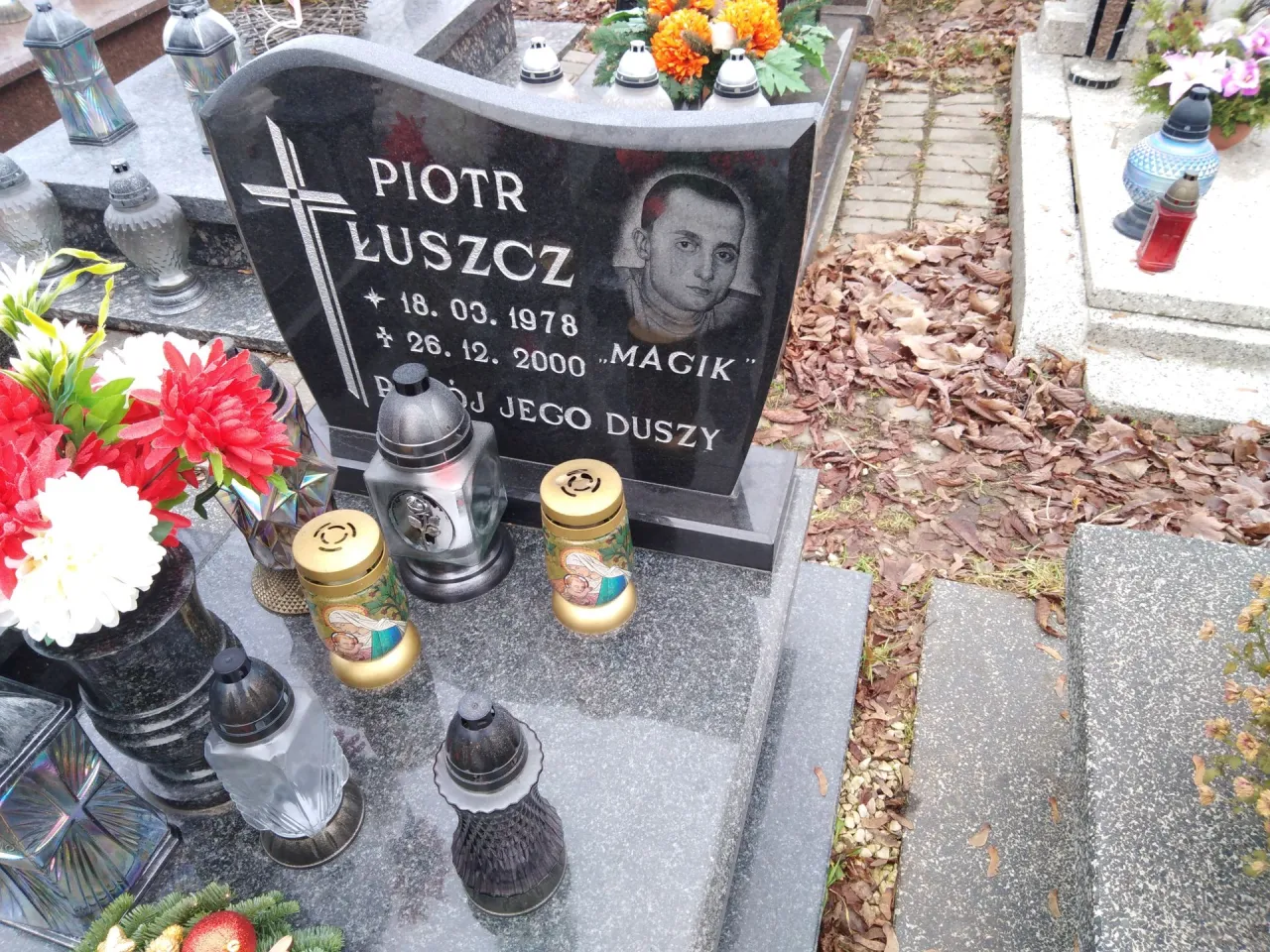 Zdjęcie Kiedy Magik skoczył z okna? Prawda o tragicznych wydarzeniach