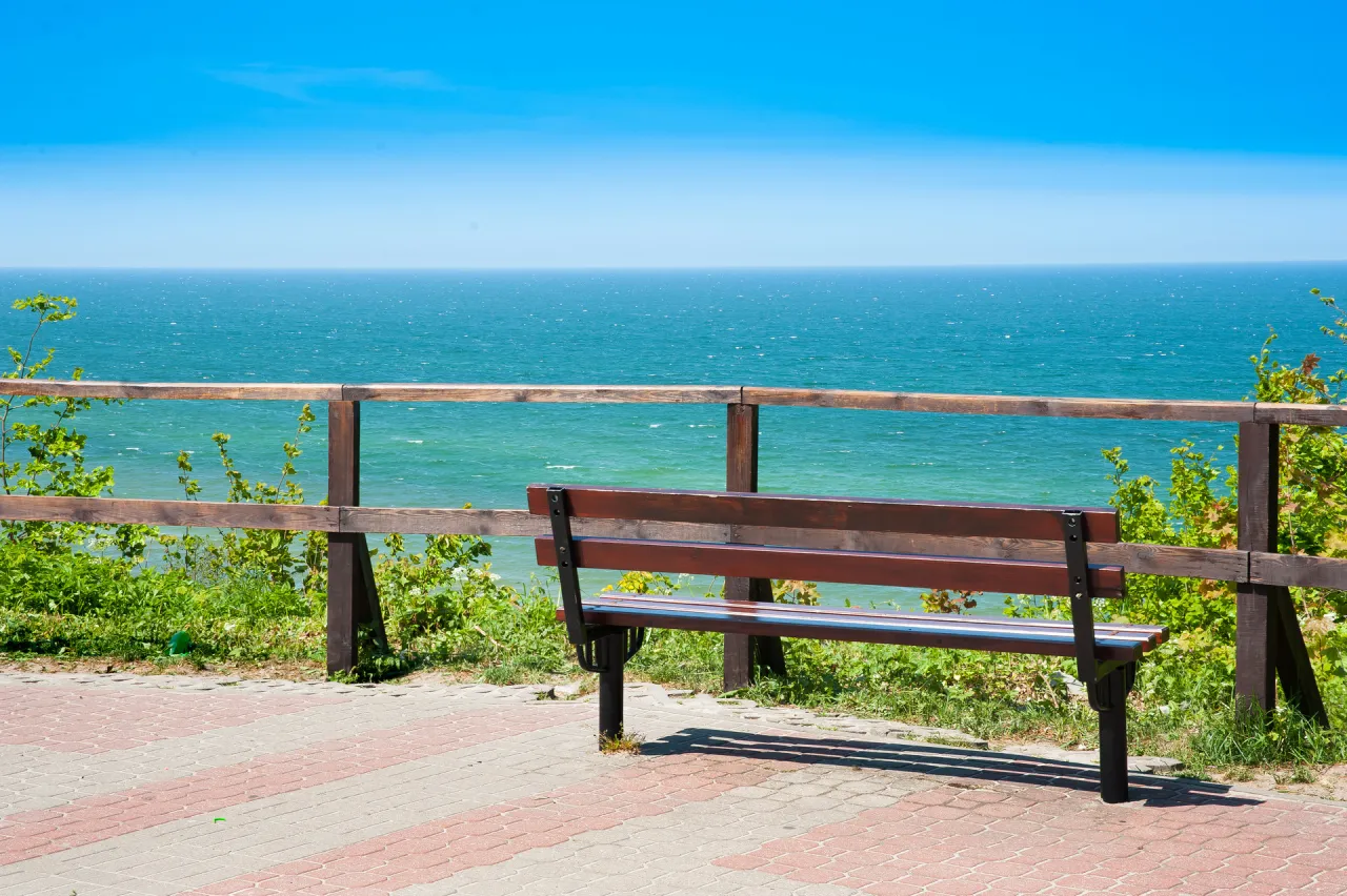 Zdjęcie Jastrzębia Góra czy warto jechać? Odkryj ukryte skarby tej miejscowości