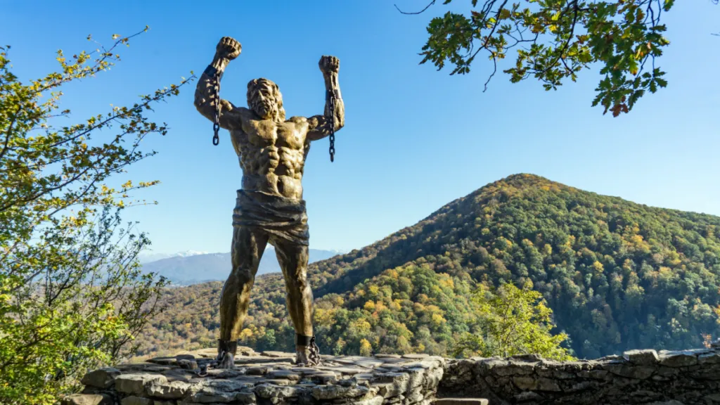 Zdjęcie Góry z mitu o Prometeuszu: Tajemnice Kaukazu w mitologii greckiej
