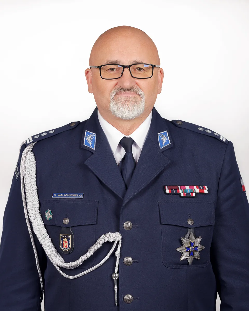 Zdjęcie Komendant stołeczny: kim jest Dariusz Walichnowski i jego rola w policji