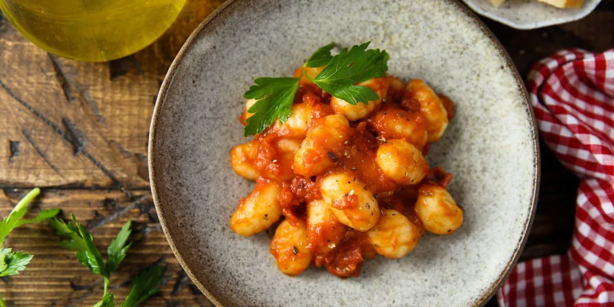 Zdjęcie Gnocchi z jakim sosem: najlepsze połączenia, które zachwycą smakiem