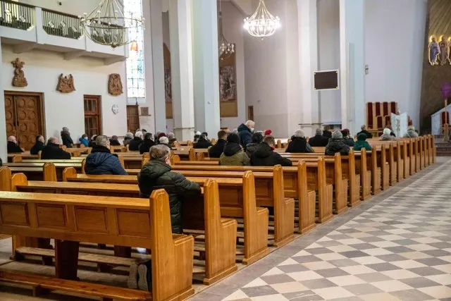 Zdjęcie Koszty prądu w kościele: prawda o tym czy kościół płaci za energię