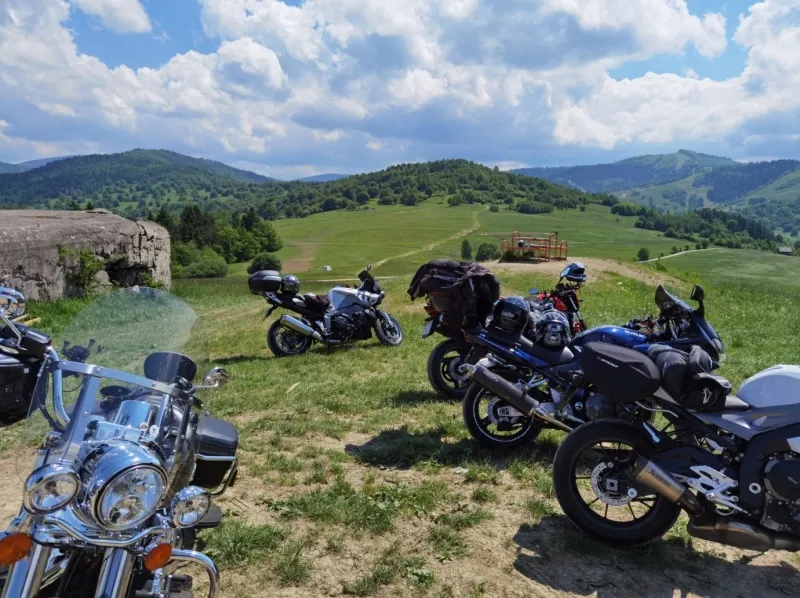 Zdjęcie Najlepsze trasy motocyklowe w Śląsku – odkryj niezapomniane widoki