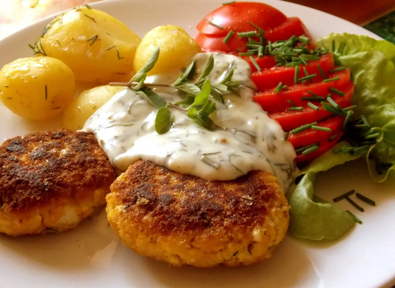 Zdjęcie Jaki sos do kotletów z jajek, aby zaskoczyć smakiem i aromatem?