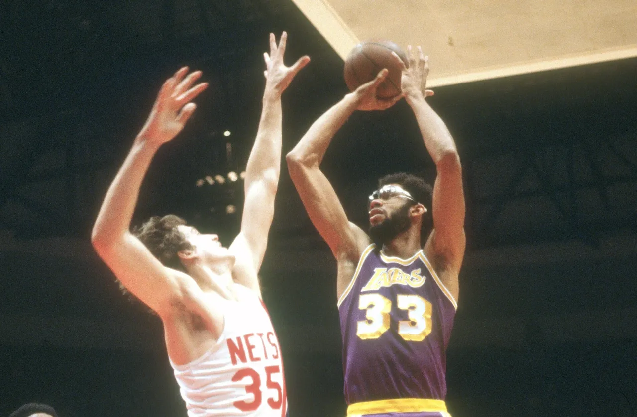 Zdjęcie Kim Hughes NBA: kontrowersje, osiągnięcia i tajemnice kariery