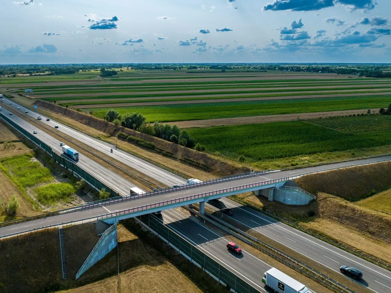 Zdjęcie Kto buduje polskie autostrady? Poznaj kluczowe firmy i ich projekty