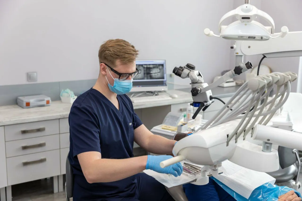 Zdjęcie Uczulenie na znieczulenie u dentysty: objawy, które mogą zaskoczyć