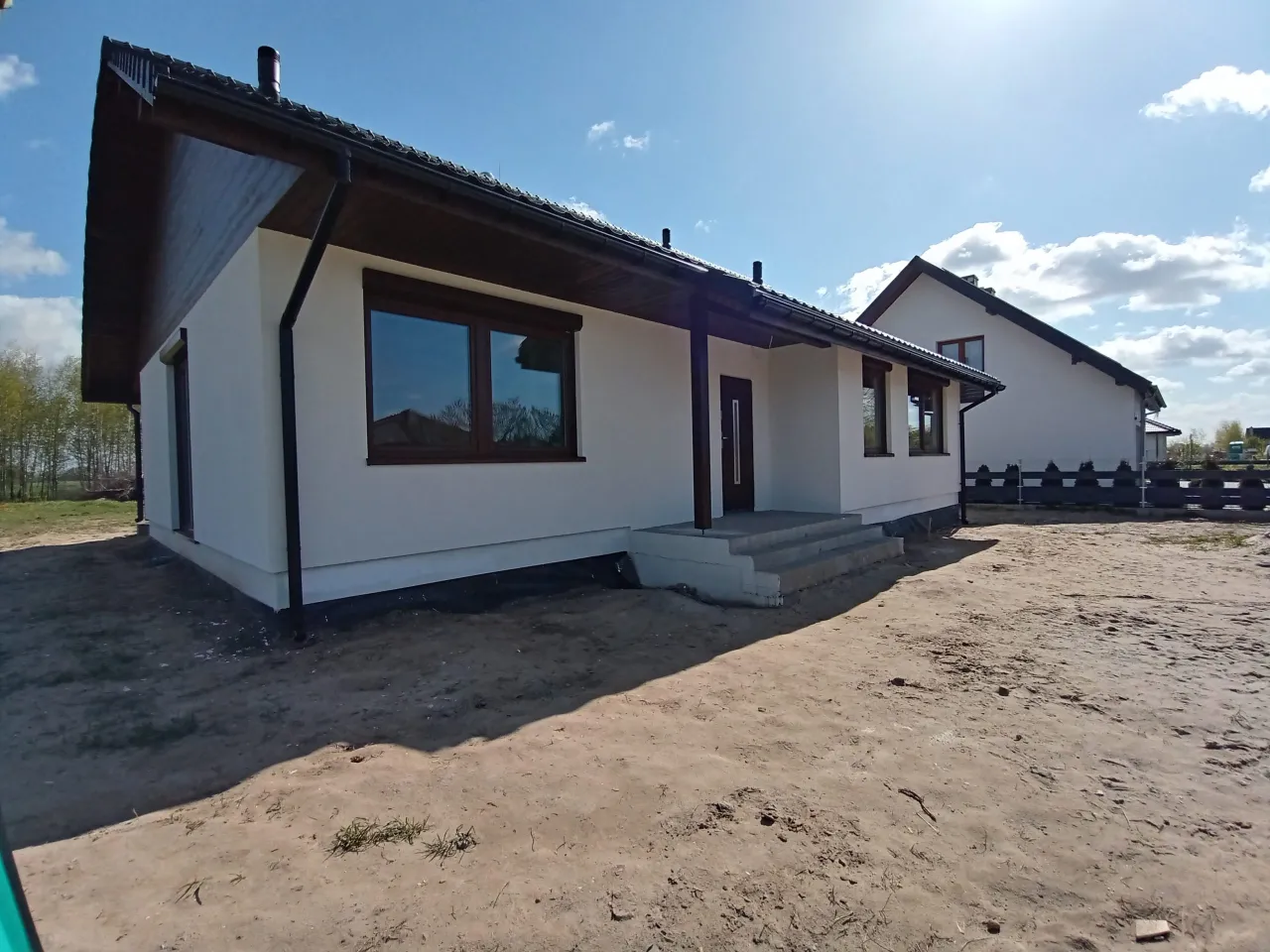 Zdjęcie Dom szkieletowy 100m2: Koszty, zalety i projekty nowoczesnych domów