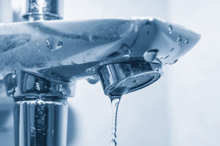 Zdjęcie Jak naprawić cieknący kran jednouchwytowy i uniknąć kosztownych napraw