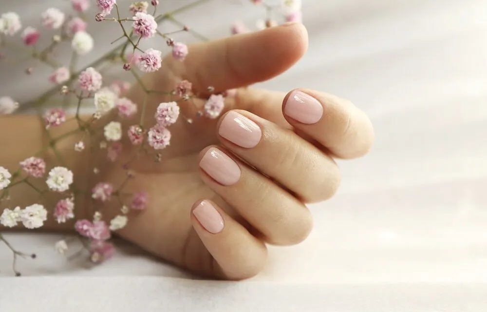 Zdjęcie Manicure hybrydowy: niezbędne akcesoria i narzędzia - kompletny zestaw