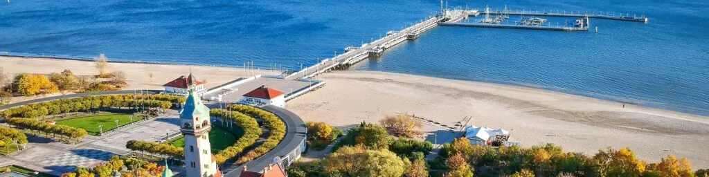 Zdjęcie Co warto zobaczyć nad morzem? Najlepsze atrakcje i miejsca do odwiedzenia