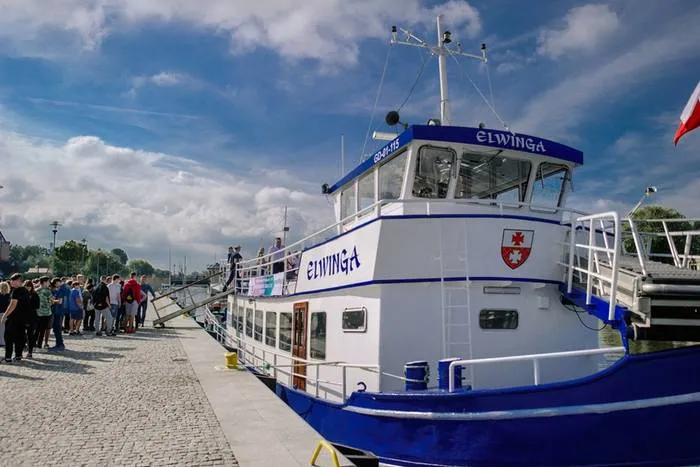 Zdjęcie Jak dojechać z Elbląga do Krynicy Morskiej - najlepsze opcje transportu