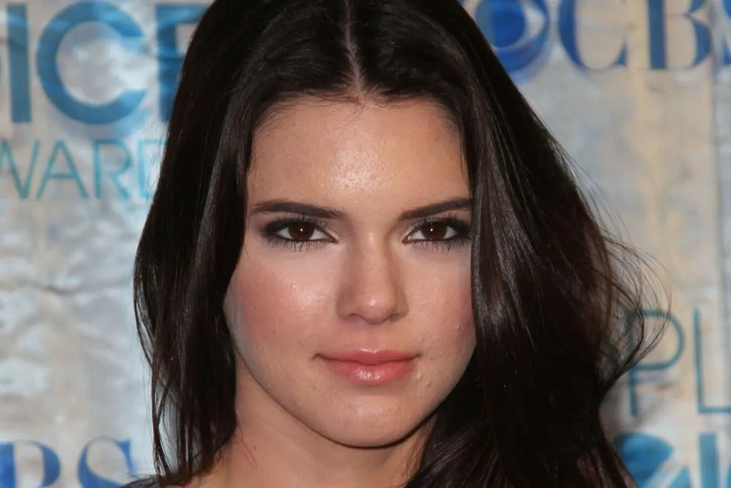 Zdjęcie Kendall Jenner wiek: Zaskakująca historia jej 28 lat i kariery w modelingu