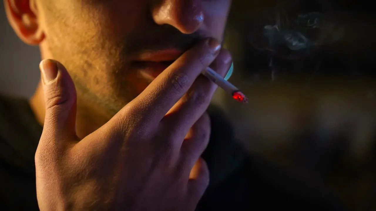 Zdjęcie Czy palenie to grzech? Odkryj kontrowersje i moralne dylematy