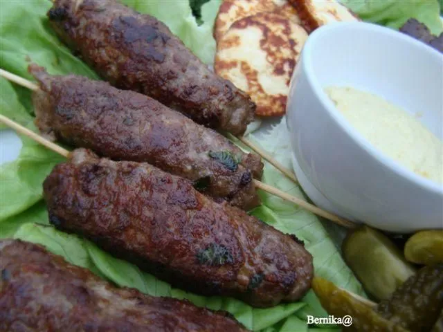 Zdjęcie Idealne kebabki na grilla: sekrety mistrzowskiego smaku bez kuchni