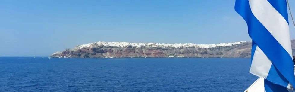 Zdjęcie Ile trwa rejs z Krety na Santorini? Czas, typy promów i porady podróżnicze