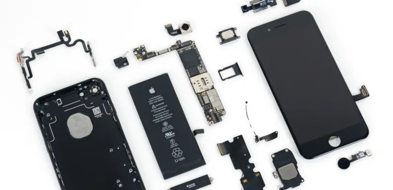 Zdjęcie Wymiana baterii w iStore - szybka usługa, uniknij problemów z telefonem