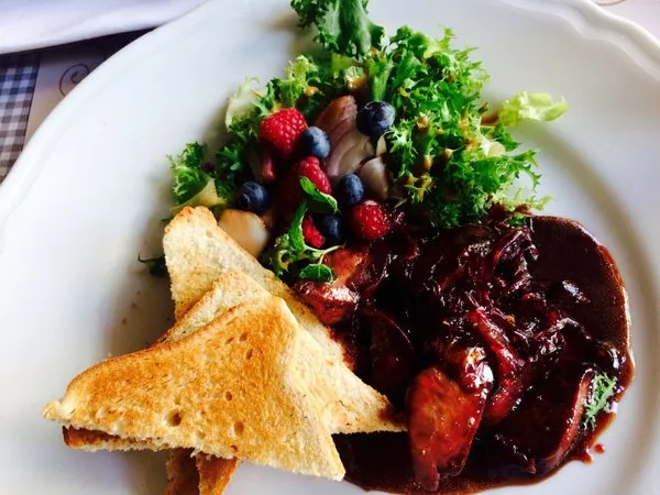 Zdjęcie Gdzie zjeść w Tarnowie? Odkryj najlepsze restauracje i smaki