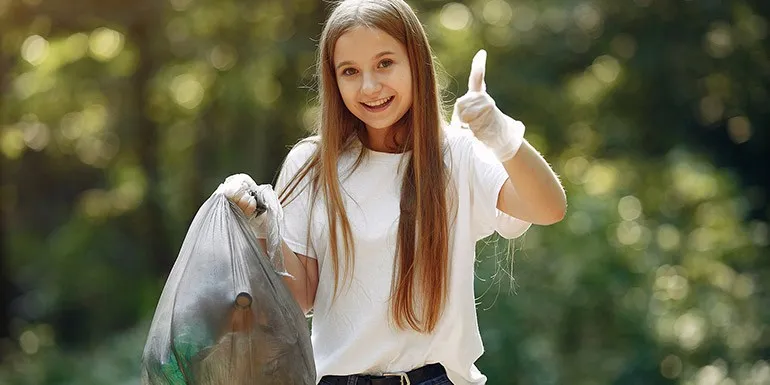 Zdjęcie Jak długo rozkładają się śmieci? Czas biodegradacji różnych odpadów