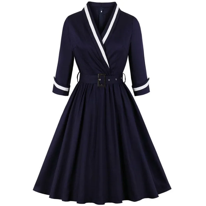 Zdjęcie Sukienki retro lata 40: elegancja i styl, które zachwycają każdego dnia