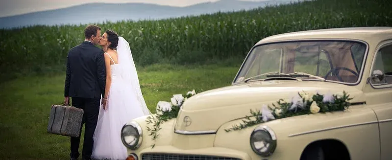 Zdjęcie Impreza w stylu lat 50-tych: jak stworzyć niezapomniane wspomnienia