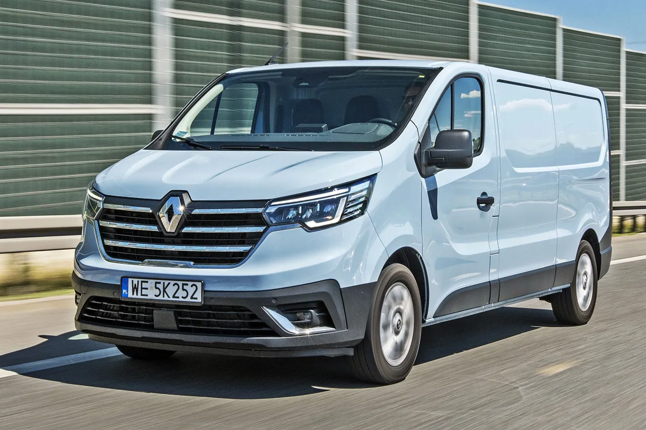 Zdjęcie Pojemność baku Renault Trafic 2.0 - co musisz wiedzieć, aby nie przepłacać
