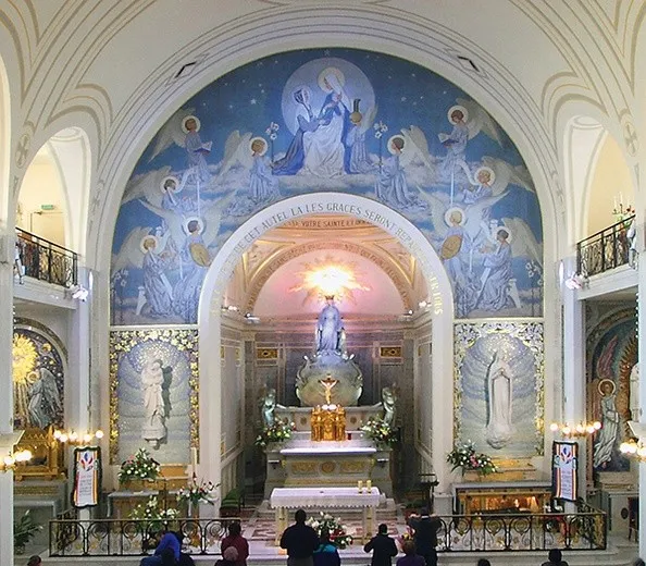 Zdjęcie Czy objawienia św. Bernadetty faktycznie zmieniły Kościół? Analiza