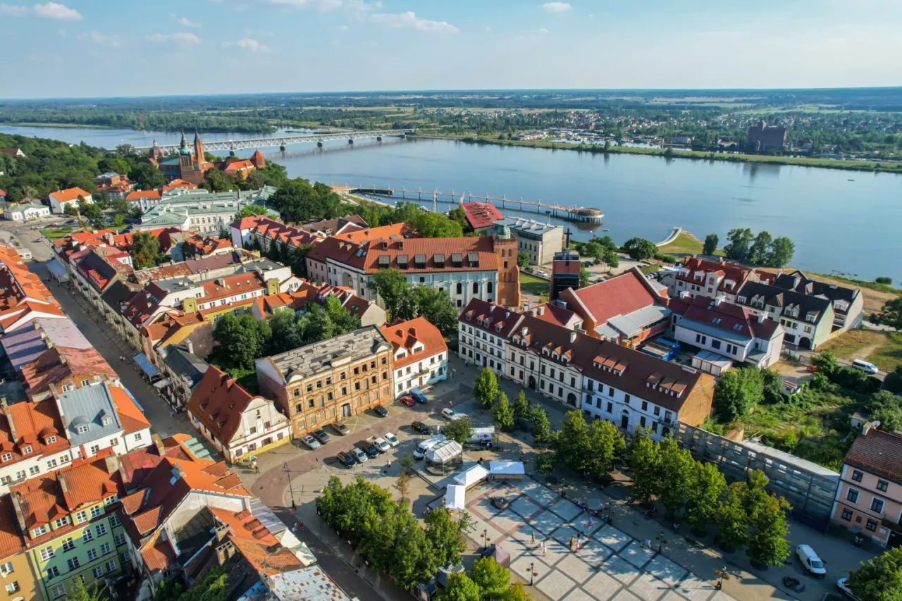 Zdjęcie Najciekawsze atrakcje w Stróżach, które musisz zobaczyć
