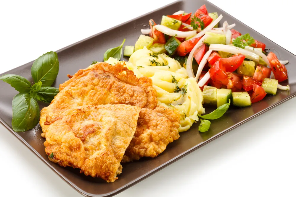 Zdjęcie Ile kalorii ma kotlet z kurczaka w panierce: Pełna analiza wartości odżywczych