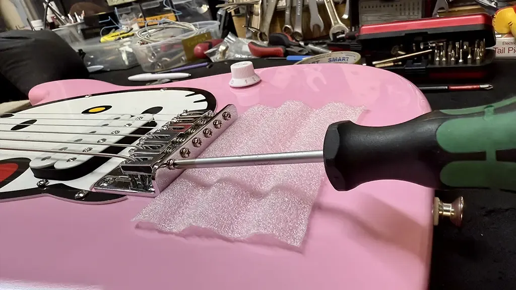 Zdjęcie Jak zrobić gitarę elektryczną: krok po kroku do idealnego brzmienia
