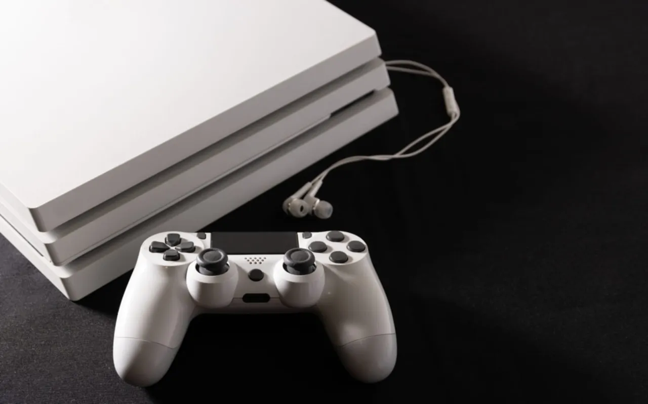 Zdjęcie Czy PS4 ma Wi-Fi? Sprawdź różnice między modelami i ich możliwości