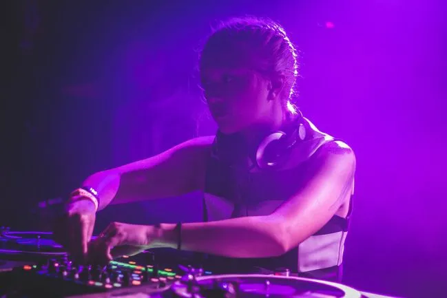 Zdjęcie Jakie słuchawki dla DJ-a są najlepsze? Oto modele, które zachwycają