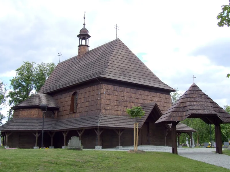 Zdjęcie Czym wyróżnia się parafia w Czarnowąsach na tle innych? Analiza