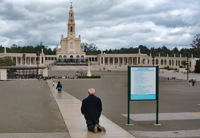 Zdjęcie W jakim kraju jest Fatima? Odkryj jej niezwykłe znaczenie w Portugalii