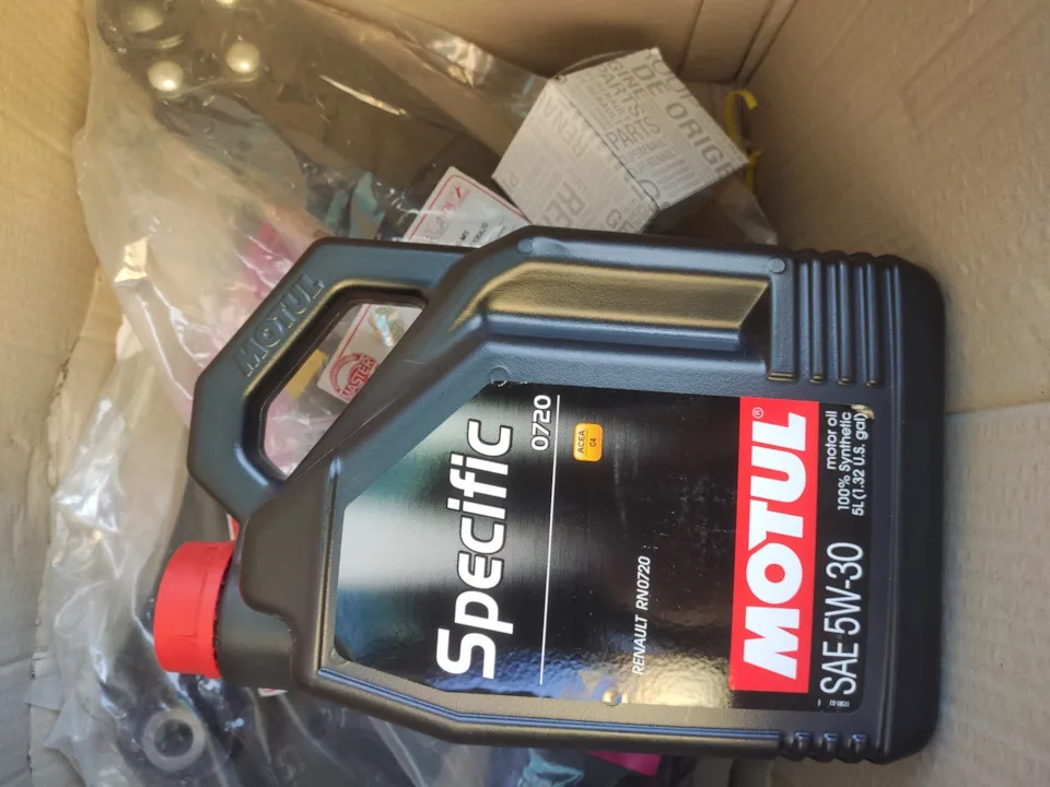Zdjęcie Motul 5W30 Specific 0720 - idealny olej do silników Renault i Dacia