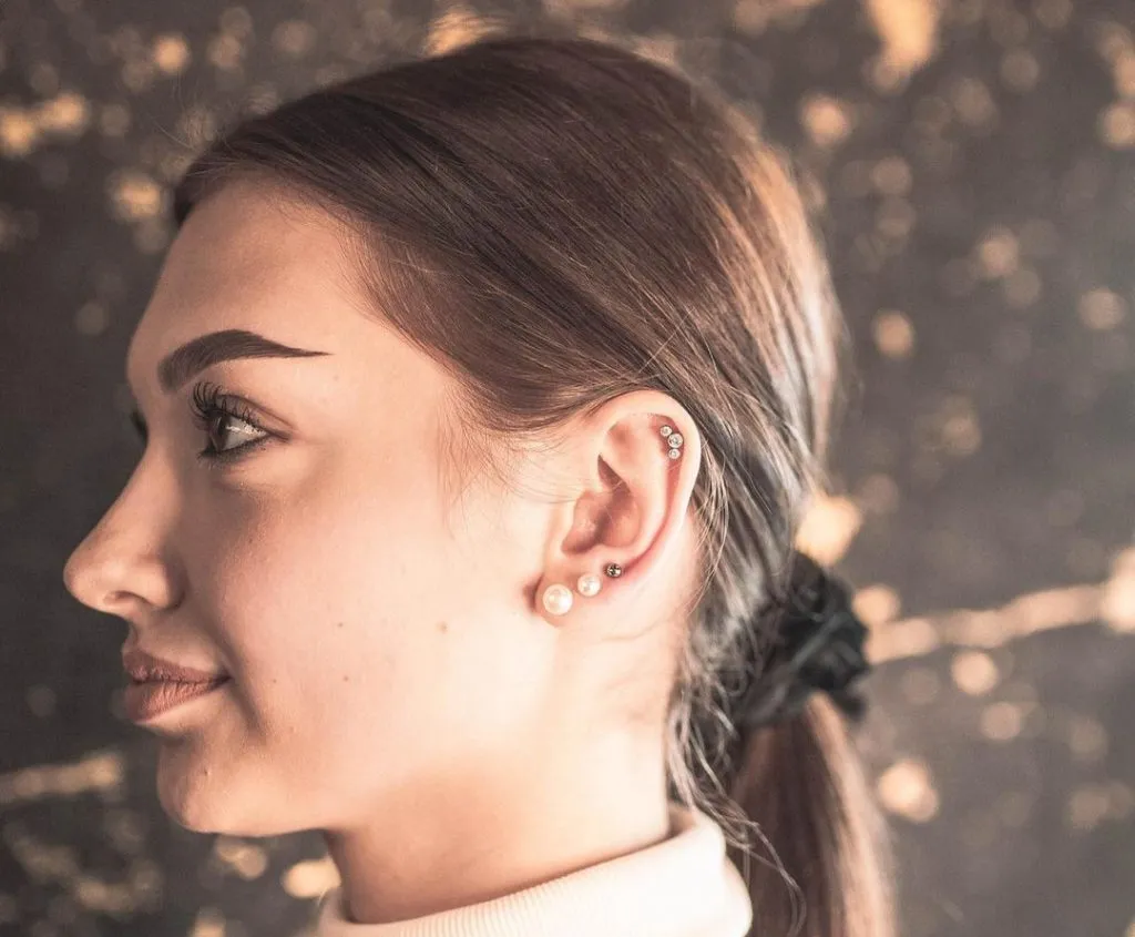 Zdjęcie Jak szybko i bezpiecznie przyspieszyć gojenie piercingu – uniknij błędów i infekcji