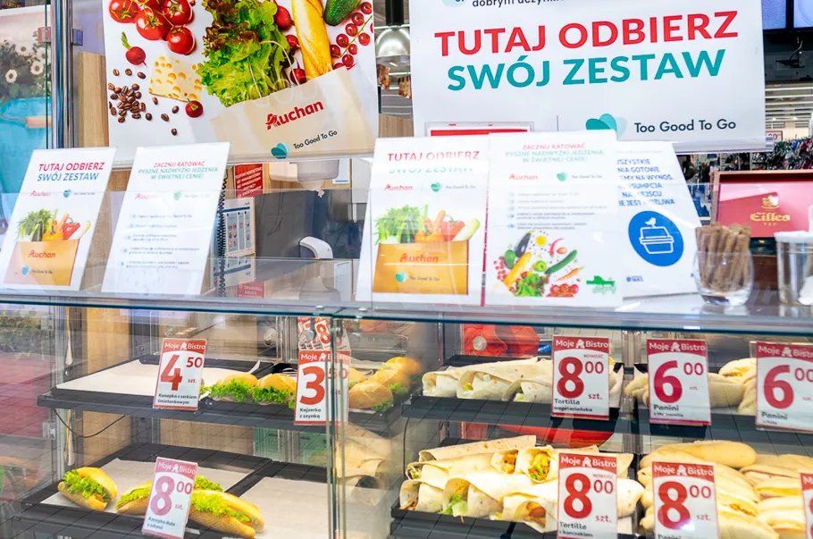 Zdjęcie Auchan co to znaczy po polsku? Odkryj jego tajemnicze znaczenie