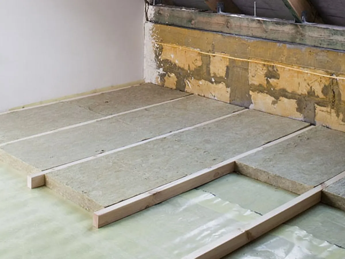 Zdjęcie Jak ocieplić strop w domu parterowym, aby zredukować koszty ogrzewania?