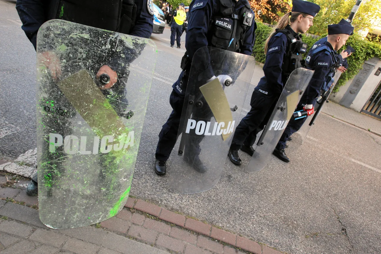 Zdjęcie Umundurowanie policjanta: najnowsze przepisy i istotne zmiany