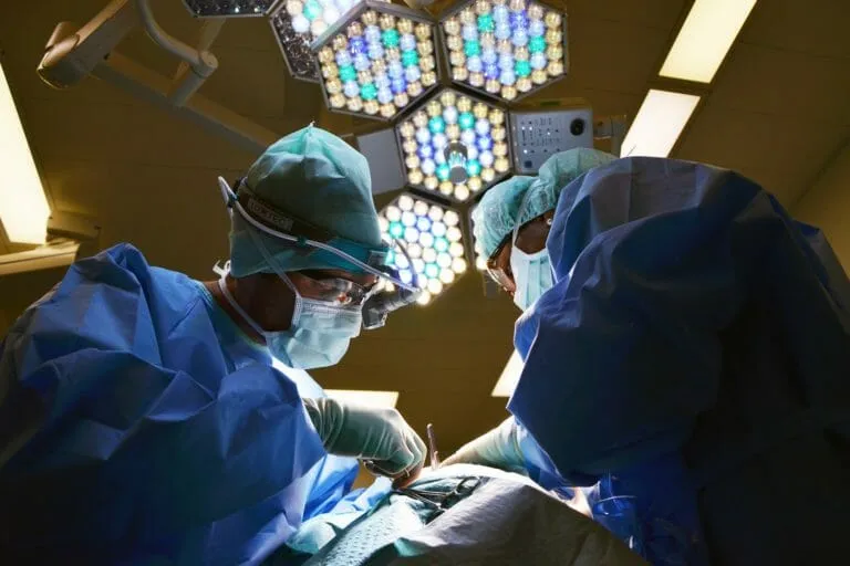 Zdjęcie Czym zajmuje się lekarz flebolog i jak może pomóc w chorobach żył