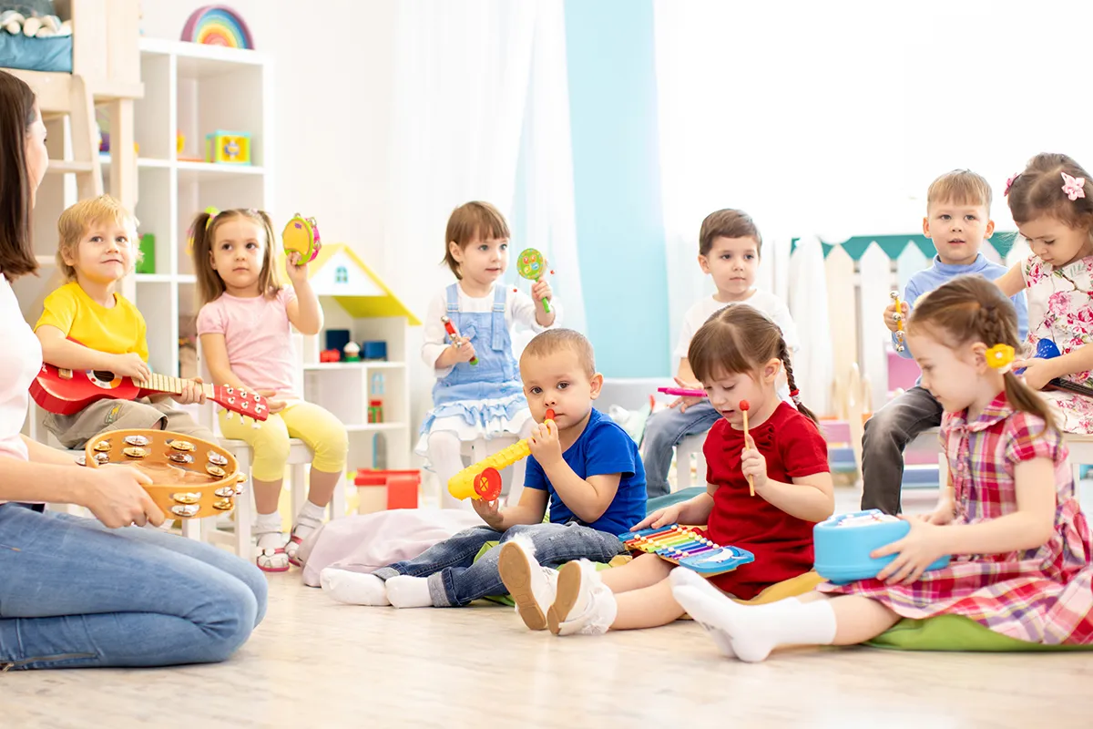 Zdjęcie Zajęcia integracyjne dla dzieci i rodziców: 10 pomysłów na rodzinną zabawę