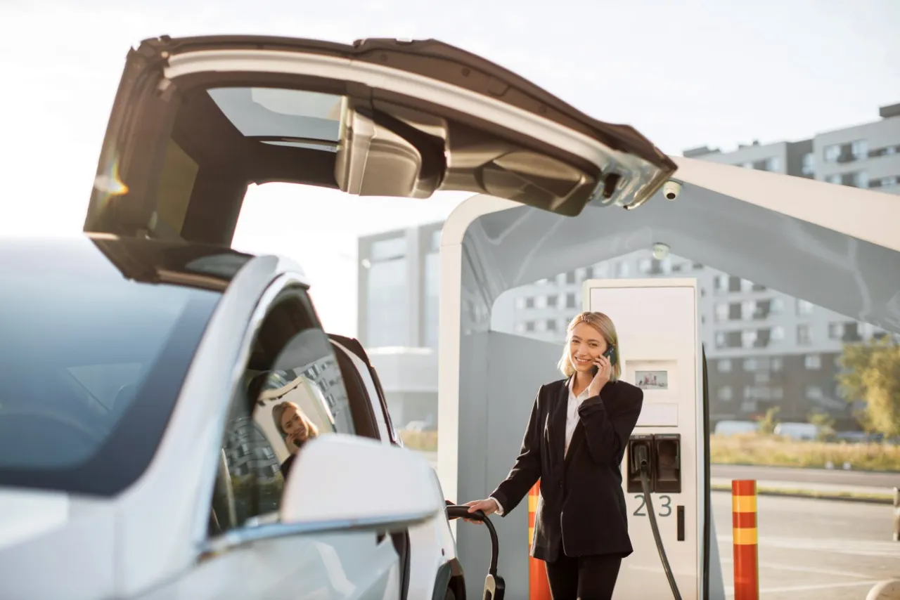 Zdjęcie Ile waży samochód elektryczny? Zaskakujące różnice między modelami