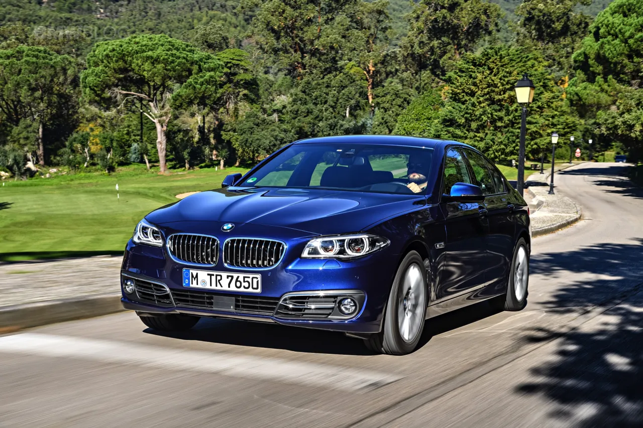 Zdjęcie BMW 10: Wszystko o kultowym modelu serii 5 F10 - fakty i opinie