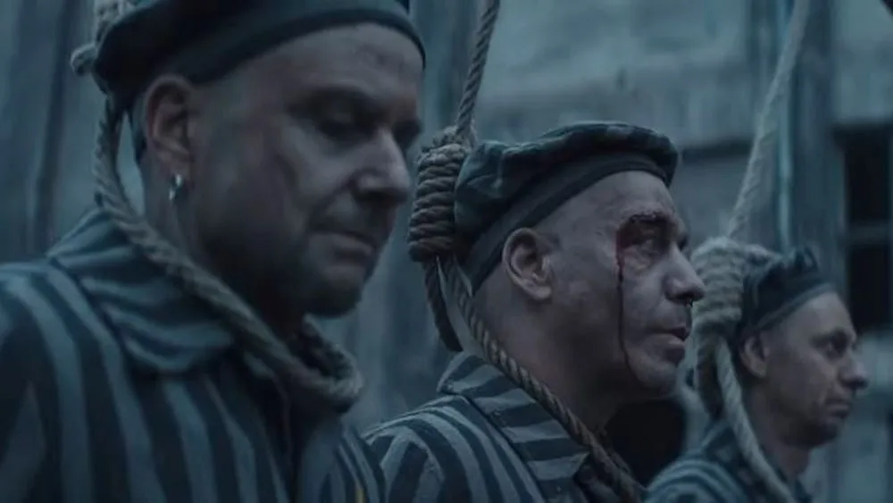 Zdjęcie Die Bedeutung von Rammstein: Die Kreatur muss sterben im Fokus