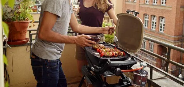 Zdjęcie Grill gazowy na balkon: bezpieczne i wygodne grillowanie w mieście