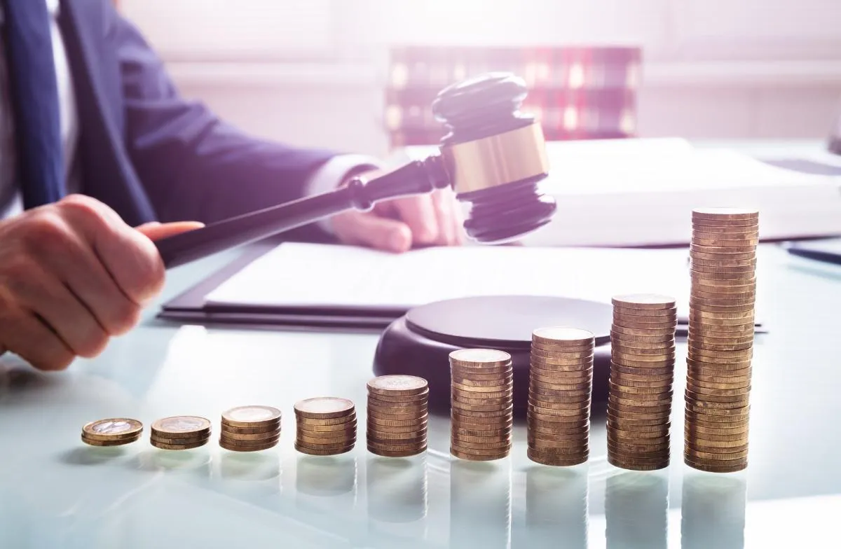 Zdjęcie Mam komornika? Sprawdź, czy dostaniesz dofinansowanie z UP