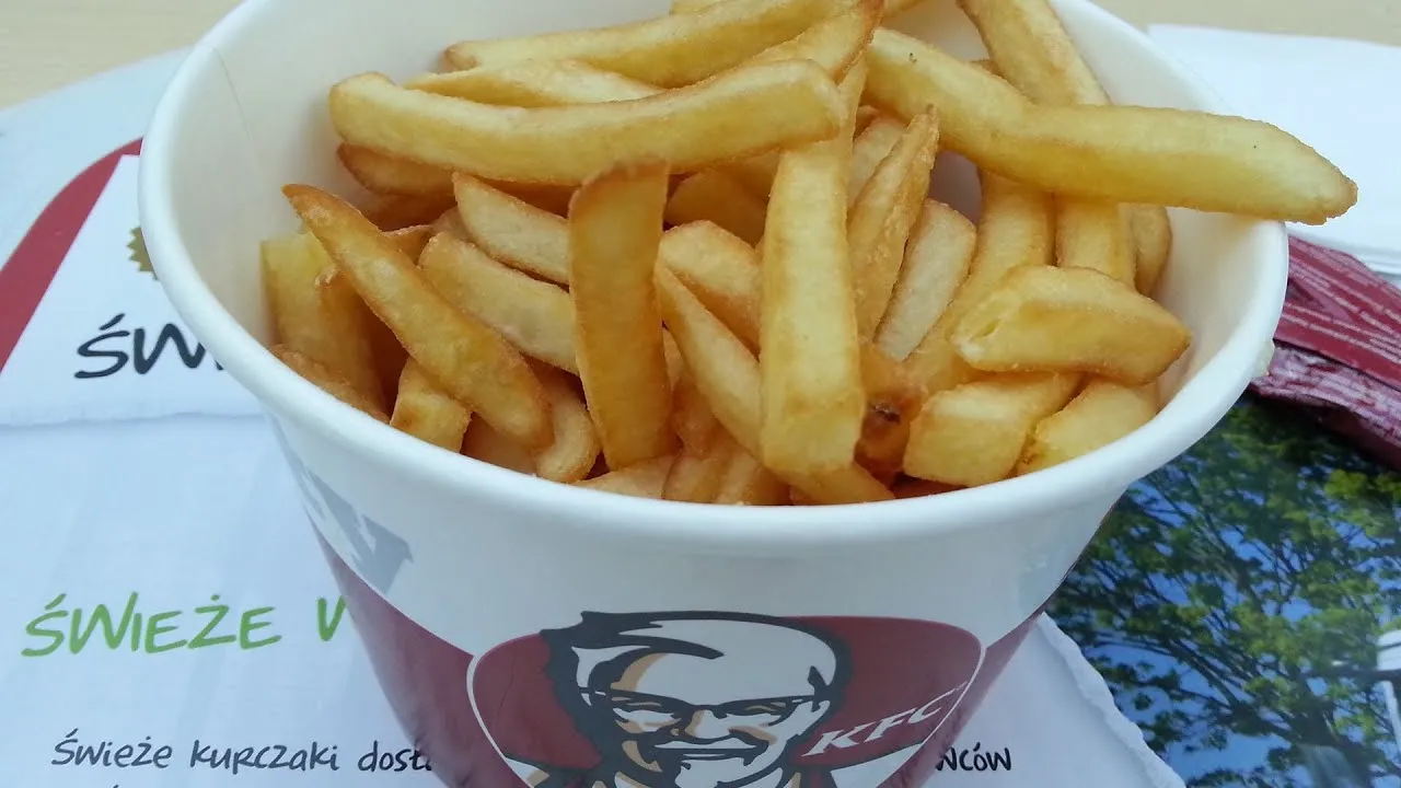 Zdjęcie Ile kosztują frytki w KFC? Ceny, które mogą Cię zaskoczyć