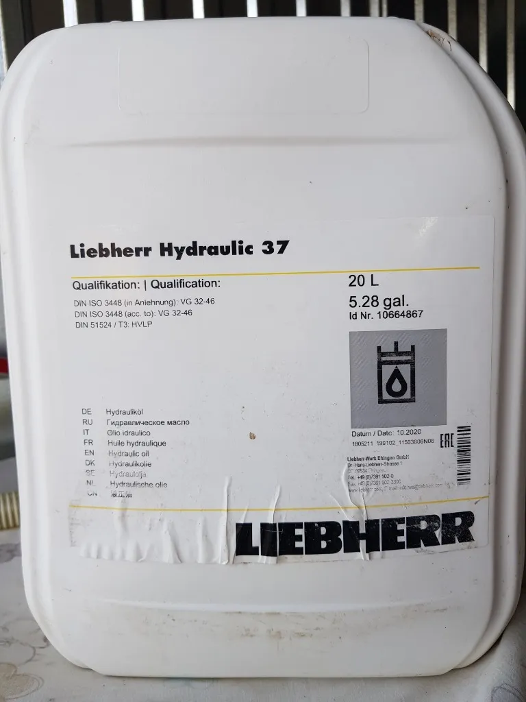 Zdjęcie Jaki olej do hydrauliki Liebherr? Sprawdź, aby uniknąć problemów