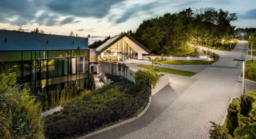 Zdjęcie Odkryj najlepsze spa garden w Polsce dla relaksu i wellness