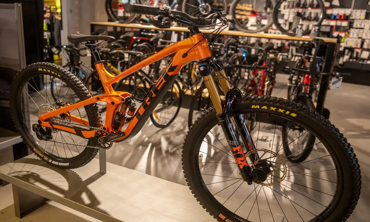 Zdjęcie Rower enduro co to? Poznaj kluczowe cechy i zastosowanie